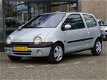 Renault Twingo - 1.2 Cinetic Airco APK 03-2021 - 1 - Thumbnail