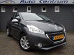 Peugeot 208 - STYLE 1.2 PURETECH 82 5 deurs aut. navi airco/ecc el ramen trek - 1 - Thumbnail