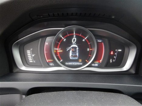 Volvo V60 - D4 SUMMUM navi trekhaak automaat sport int. half leder bj 2014 - 1