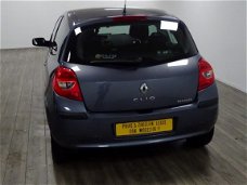 Renault Clio - 1.2 16V 75 AUTHENTIQUE/ NW MODEL/ APK 11-2020