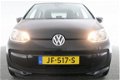 Volkswagen Up! - 1.0 60pk 5-DRS move up AIRCO / NAVI / BLUETOOTH / ISOFIX - 1 - Thumbnail