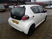 Toyota Aygo - 1.0 12V VVT-I Acces - 152877 Km - Stuurbekr - Mp3 - Aux - 1 - Thumbnail