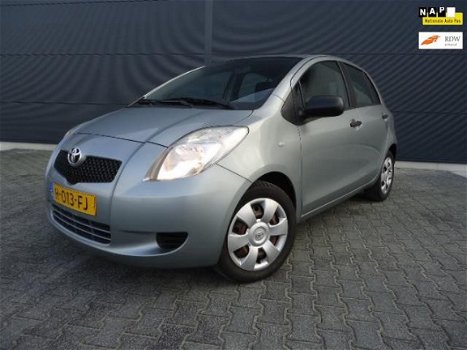 Toyota Yaris - 1.3 VVTi Terra bouwjaar 2007 ( nette auto ) - 1