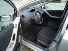 Toyota Yaris - 1.3 VVTi Terra bouwjaar 2007 ( nette auto )