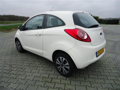 Ford Ka - 1.2 Trend bouwjaar 2010 met nw apk - 1