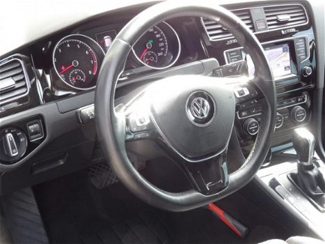 Volkswagen Golf - 1.2 TSI HIGHLINE, Automaat / Navigatie / Sensoren V+A / 18'' sportvelgen / Bluetoo - 1