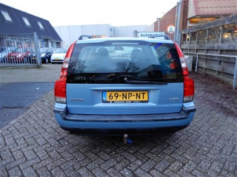 Volvo V70 - 2.4 Comfort Line automaat - 1