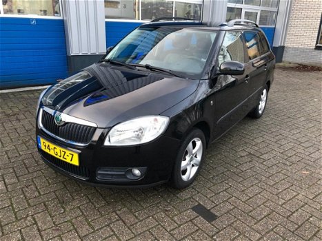 Skoda Fabia Combi - 1.4-16V Ambiente Business - 1