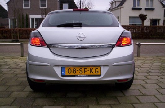 Opel Astra GTC - 1.6 Edition - 1