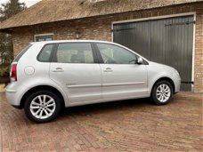 Volkswagen Polo - 1.2-12V Comfortline -5 Deurs- LM velgen- Airco - UNITED