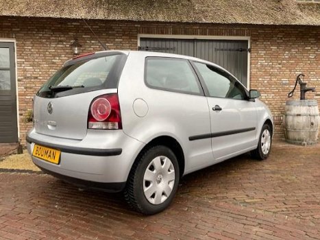 Volkswagen Polo - 1.2-12V Comfortline Nieuwe APK- Airco - 1