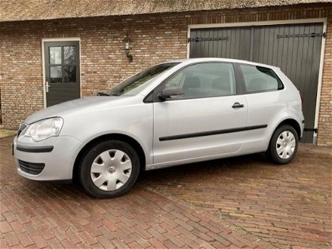 Volkswagen Polo - 1.2-12V Comfortline Nieuwe APK- Airco - 1