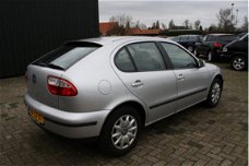 Seat Leon - 1.8-20V AIRCO AUTOMAAT LAGE KM. STAND