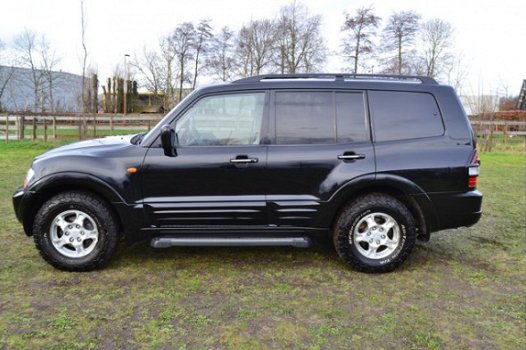 Mitsubishi Pajero - 3.2 Di-D GLX LB Panel Van YOUNGTIMER NIEUWSTAAT - 1