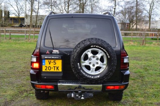 Mitsubishi Pajero - 3.2 Di-D GLX LB Panel Van YOUNGTIMER NIEUWSTAAT - 1