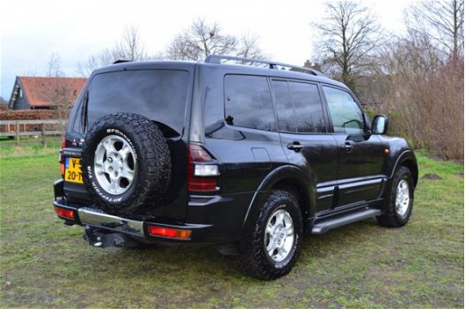 Mitsubishi Pajero - 3.2 Di-D GLX LB Panel Van YOUNGTIMER NIEUWSTAAT - 1