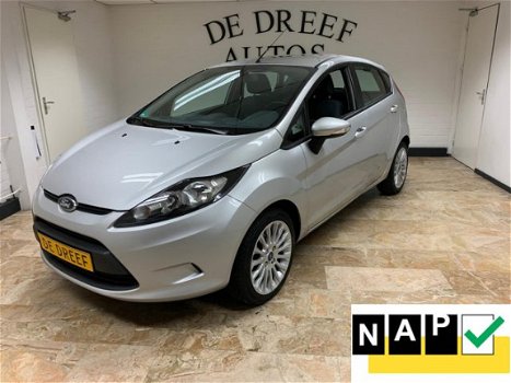 Ford Fiesta - 1.25 Limited ZONDAG ' s open van 12-tot 17 uur - 1