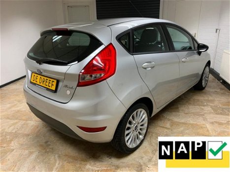 Ford Fiesta - 1.25 Limited ZONDAG ' s open van 12-tot 17 uur - 1