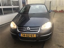 Volkswagen Jetta - 1.6 75KW