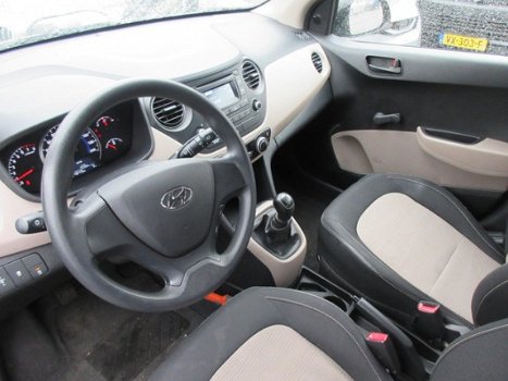 Hyundai i10 - 1.0i i-Motion airco/hoge instap/nieuw model/btw auto - 1