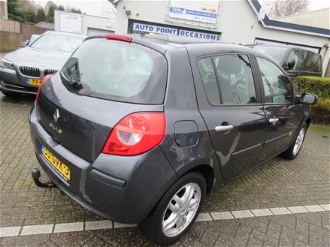 Renault Clio - 1.5 dCi Dynamique S airco/cruise-control/halfleder/luxe uitvoering - 1