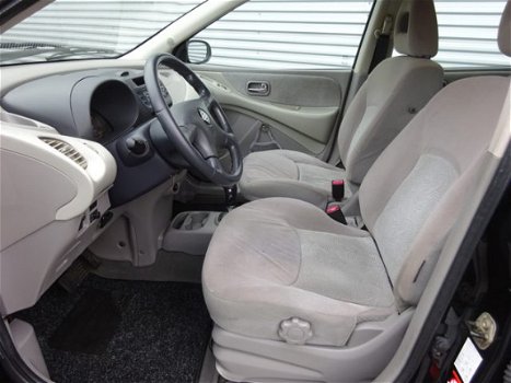 Nissan Almera Tino - 2.0 Ambience Automaat - 1