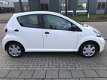 Toyota Aygo - 1.0-12V Access 2011 - 1 - Thumbnail