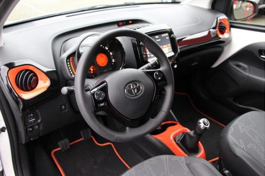 Toyota Aygo - 1.0 VVT-i x-otic *NIEUWE AUTO / VOORRAAD VOORDEEL - 1