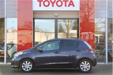 Toyota Yaris - 1.3 VVT-i Executive *PANORAMADAK / NAVIGATIE