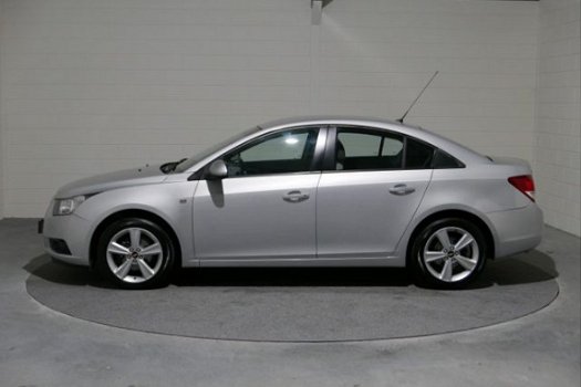 Chevrolet Cruze - 1.8 LS, Automaat, 2e Eig. Boekjes, Nap, Comfortabel en Veilig ... Fraaie betrouwba - 1