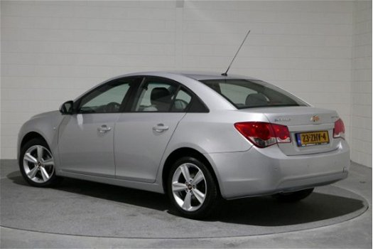 Chevrolet Cruze - 1.8 LS, Automaat, 2e Eig. Boekjes, Nap, Comfortabel en Veilig ... Fraaie betrouwba - 1