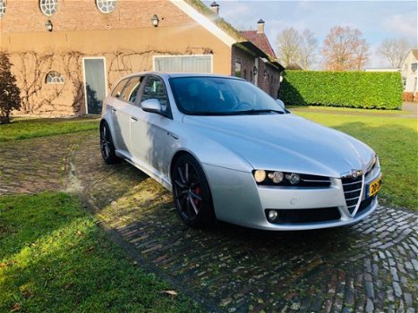 Alfa Romeo 159 Sportwagon - 1.7 T Distinctive - Pack TI - LEER- PDC- TI PAKKET - 200 PK - 1