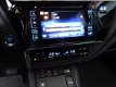 Toyota Auris - 1.8 Hybrid Lounge / Navigatie / Stoelverwarming / LED / Parkeersensoren / DAB / Keyle - 1 - Thumbnail