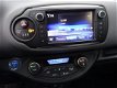 Toyota Yaris - 1.5 Hybrid Lounge / Navigatie / Keyless Entry / Parkeercamera / Bluetooth / Lichtmeta - 1 - Thumbnail