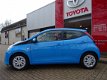 Toyota Aygo - 1.0 VVT-i x-play / Cancas Schuifdak / Airco / Bluetooth / Parkeercamera / USB / Electr - 1 - Thumbnail