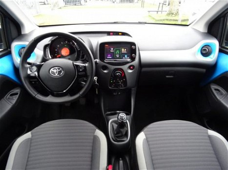 Toyota Aygo - 1.0 VVT-i x-play / Cancas Schuifdak / Airco / Bluetooth / Parkeercamera / USB / Electr - 1