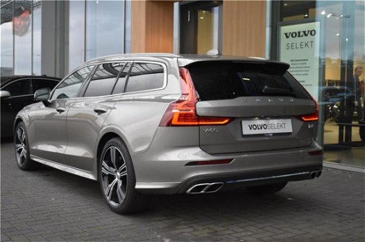 Volvo V60 - 2.0 T4 Inscription Scandinavian Line/Intellisafe Surround/Park Assist Pack/Luxery Line/ - 1