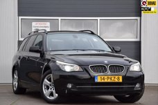 BMW 5-serie Touring - 525xi Business Line / Navigatie / Leer / Sportstoelen / Xenon / Stoelverwarmin