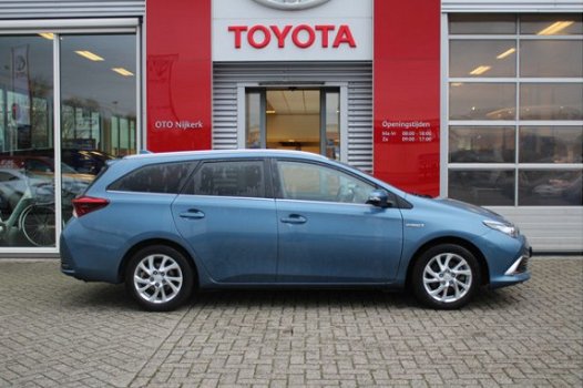 Toyota Auris Touring Sports - 1.8 Hybrid Executive - 1