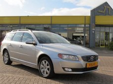 Volvo V70 - T4*LEDER*PDC*RIJKLAARPRIJS INCL BOVAG GARANTIE