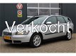 Volvo V50 - 1.6D Momentum (111pk) Clima/ Cruise/ Elek.Pakket/ C.V. Afstand/ 16''LMV/ Dakrail/ Trekha - 1 - Thumbnail
