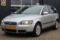 Volvo V50 - 1.6D Momentum (111pk) Clima/ Cruise/ Elek.Pakket/ C.V. Afstand/ 16''LMV/ Dakrail/ Trekha - 1 - Thumbnail