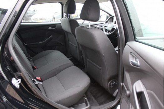 Ford Focus - 1.0 (101pk) Navi/ Airco/ Cruise/ Elek. pakket/ Isofix/ Bluetooth/ Armsteun/ Multi. Stuu - 1