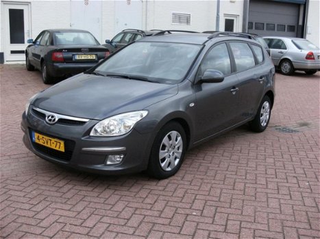 Hyundai i30 CW - 1.6 CRDi Dynamic - 1