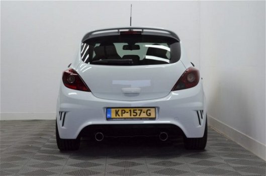 Opel Corsa - 1.6 T 211PK OPC Nürburgring Edition - 1