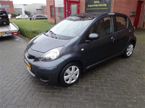 Toyota Aygo - 1.0-12V Comfort Navigator Airco Navi Boekje, s NL Auto - 1