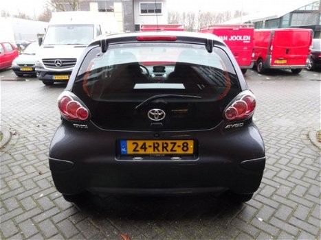 Toyota Aygo - 1.0-12V Comfort Navigator Airco Navi Boekje, s NL Auto - 1