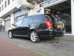 Toyota Avensis Wagon - 2.2 D-4D Executive Leer Clima - 1 - Thumbnail