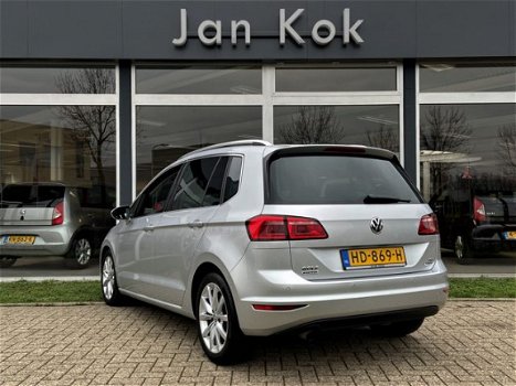 Volkswagen Golf Sportsvan - 1.2 TSi 110 pk Highline / Full LED / Panoramadak / Winterpakket - 1