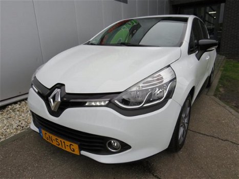 Renault Clio - 1.5 dCi ECO Night&Day Navi Airco PDC Bluetooth Cruise - 1